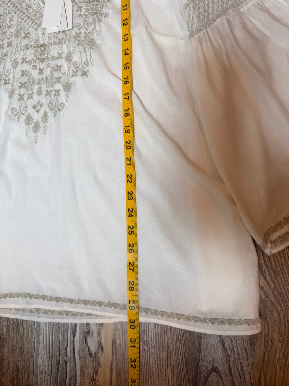 Chelsea & Theodore White Blouse with Beige Embroidery - Picture 8 of 11